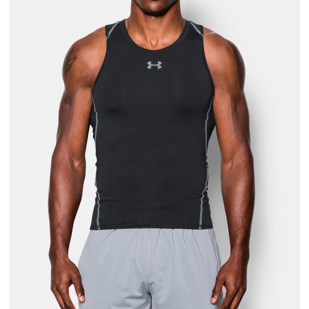 CANOTTA UNDER ARMOUR 1271335 HG ARMOUR TANK NERO MAGLIE UNDER ARMOUR SPORTS  WEAR